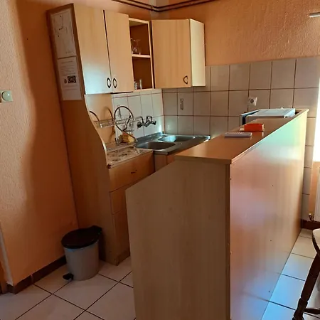 Sobe Szobak Kis Apartament Palić
