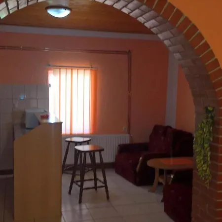 Lägenhet Sobe Szobak Kis Palić